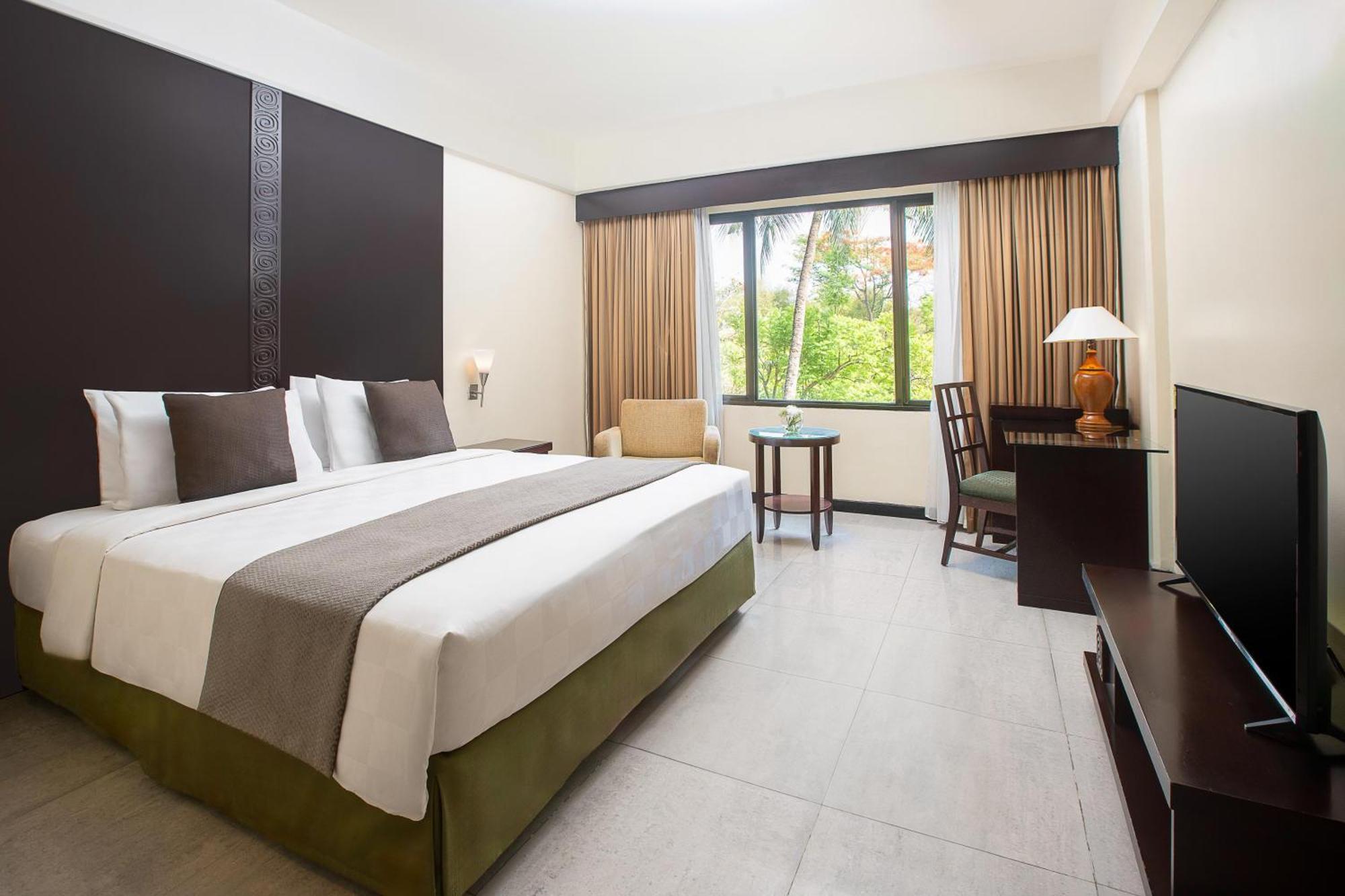Aryaduta Lippo Village Tangerang Exteriér fotografie